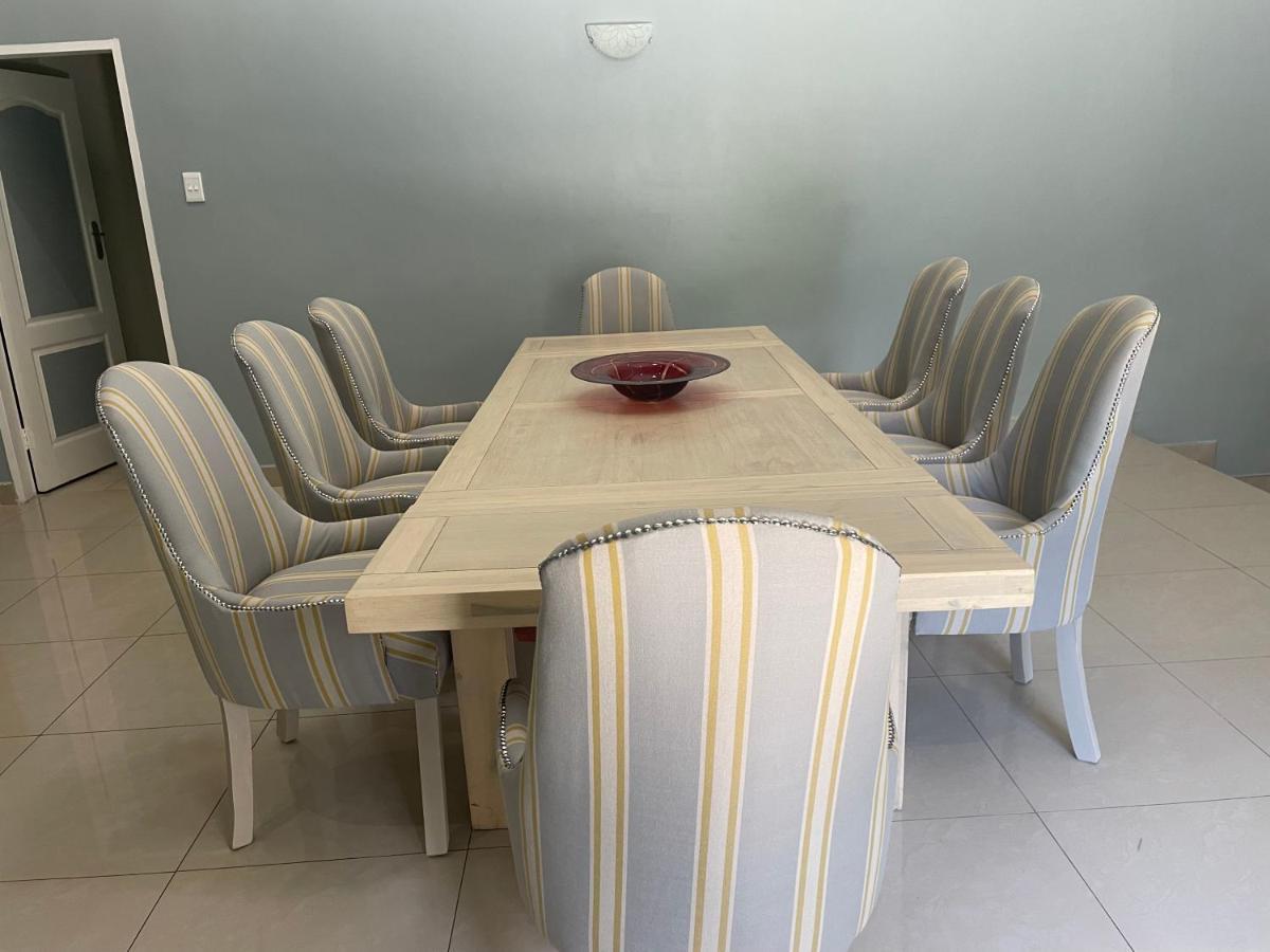 Zwelakho Furnished Apartments The Cube 요하네스버그 외부 사진