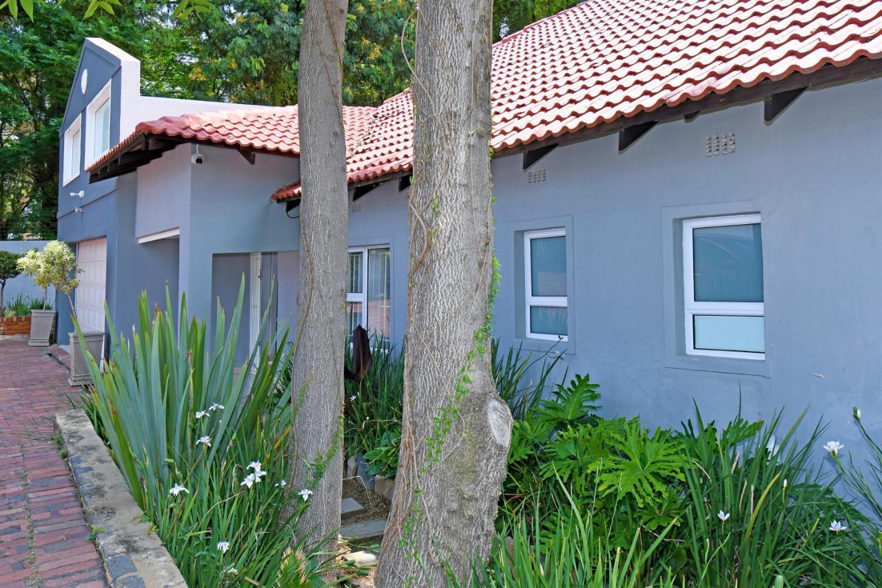 Zwelakho Furnished Apartments The Cube 요하네스버그 외부 사진