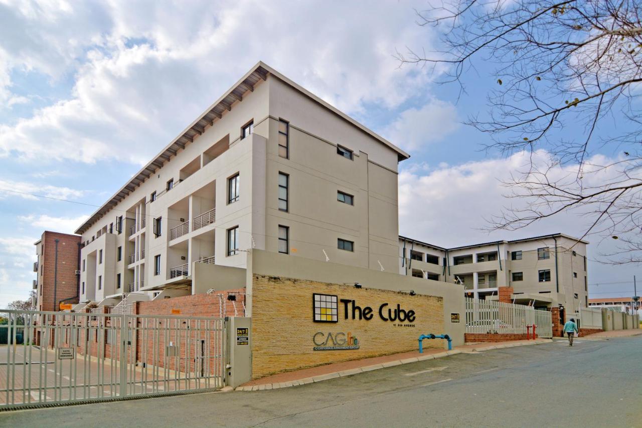 Zwelakho Furnished Apartments The Cube 요하네스버그 외부 사진